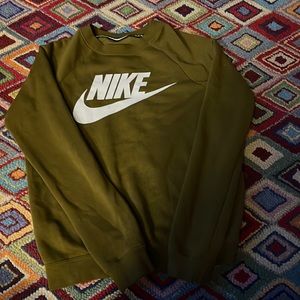 Nike Green Crewneck Sweatshirt